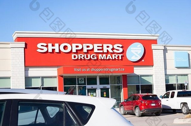 入口购物者药物市场视图停车很多购物者药物市场加拿大零售药店链