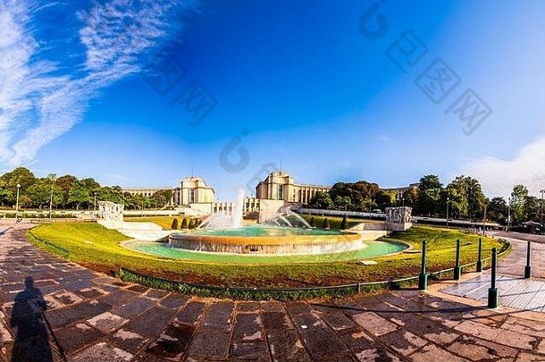 喷泉特罗卡迪罗广场花园皇宫夏埃菲尔铁塔塔巴黎法国