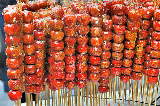 tanghulu被称为必应tanghulu传统的冬天零食北部中国北京硬