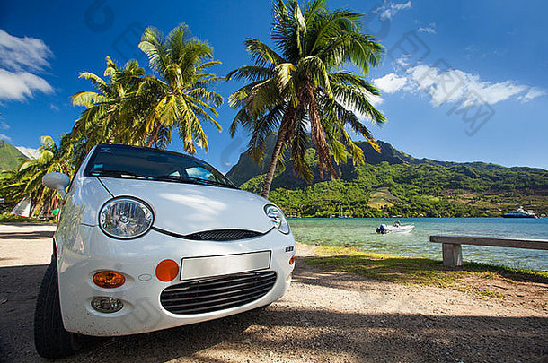 车旅行热带岛海滩阳光明媚的一天