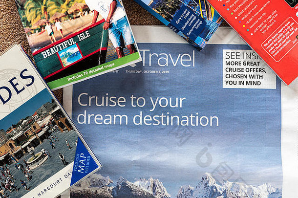 旅行部分每天报纸印刷假期假期广告新闻纸