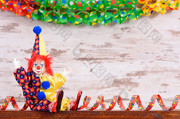 小丑纸彩带狂欢节