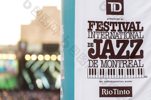 蒙特利尔7月标志蒙特利尔国际爵士乐节日场景背景