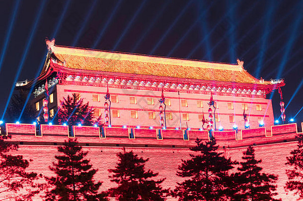 古老的建筑中国咸阳照亮晚上