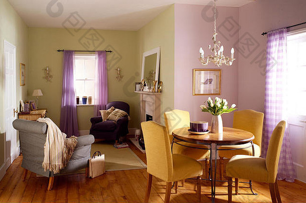 紫色绿色l型生活餐厅空间