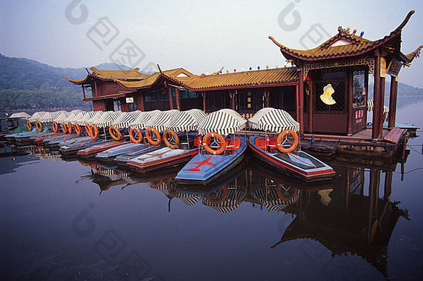 色彩斑斓的中国人快乐船杭州中国