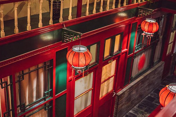 中国人一年传统的装饰红色的东方灯笼