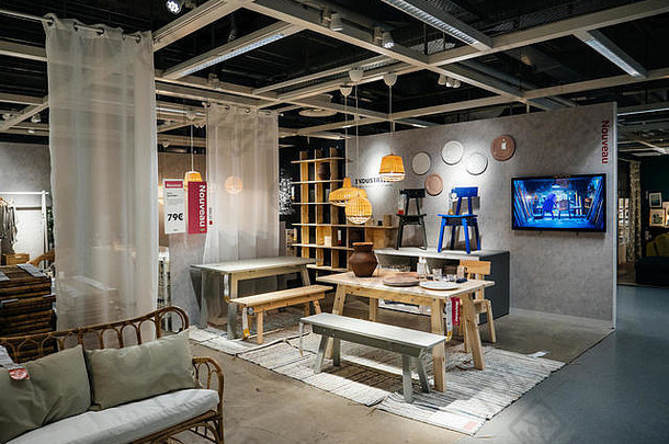 巴黎法国俊视图时尚的餐厅区组成家具商店宜家(ikea)多个配件家具