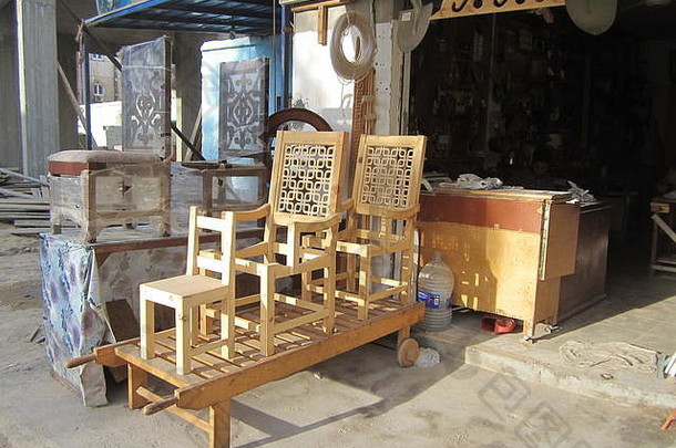椅子出售小家具商店赫尔加达埃及