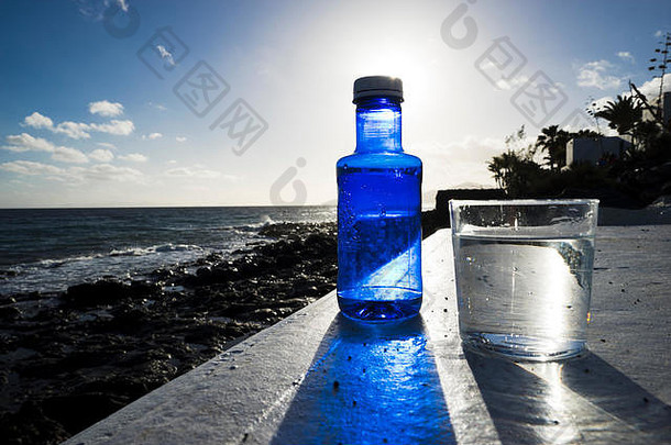 glas瓶矿物水海边位置兰斯洛特