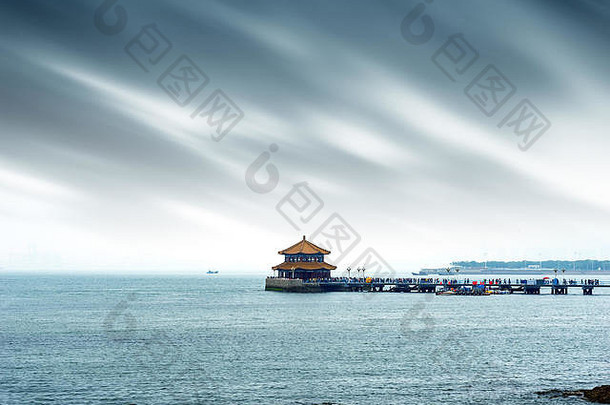 栈桥桥海上风景青岛山东省中国