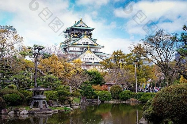 大阪城堡日本花园旅游观光大阪日本日本旅游历史建筑传统文化旅行概念
