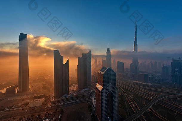 花旗景观摩天大楼迪拜曼联阿拉伯阿联酋航空公司黄昏