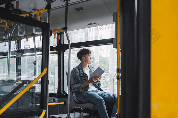 谁警察局城市越南7月运输人公共汽车阅读书运输