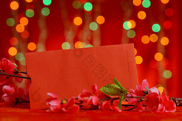 中国人一年节日装饰空白复制空间红色的包李子开花红色的闪闪发光的背景