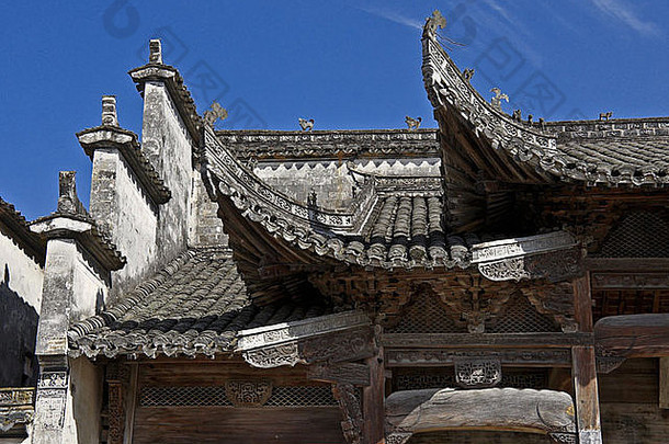 达到了顶峰瓷砖屋顶雕刻木外观祖先的大厅<strong>南</strong>平安徽中国