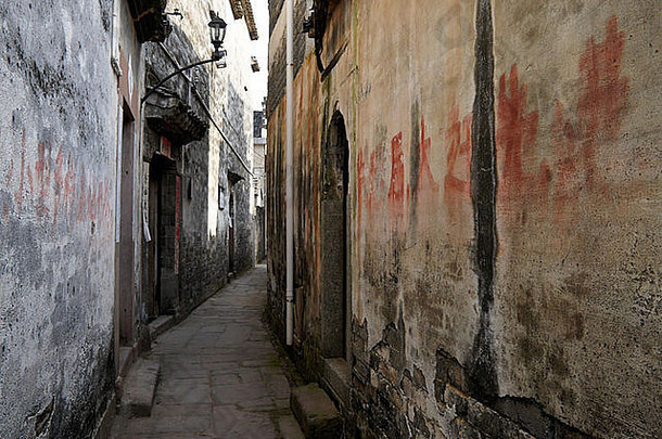 狭窄的小巷建筑古老的小镇tangyue安徽中国