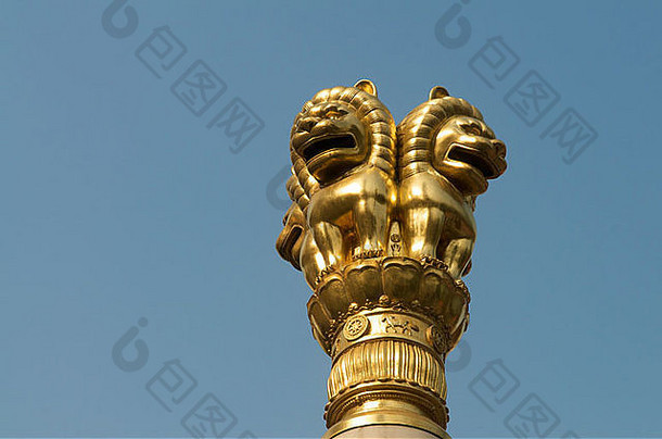金中国人狮子雕像静寺庙上海