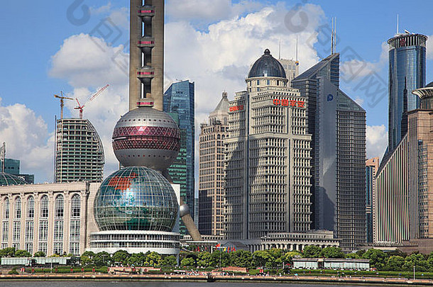 视图建筑周围东方珍珠塔上海中国