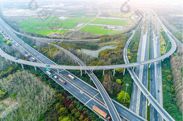 空中视图高速公路天桥上海