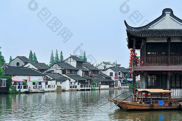 村河上海船