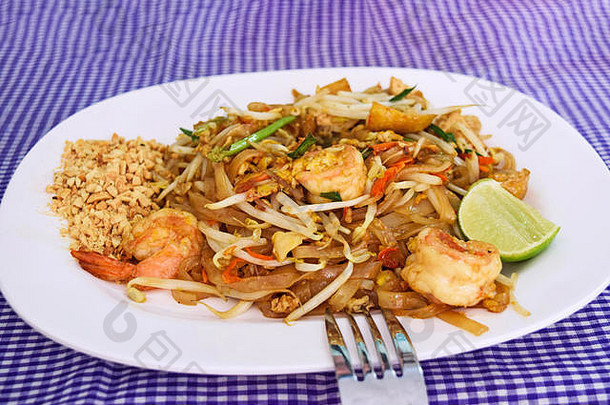 大米面条虾蔬菜表格泰国海鲜垫泰国