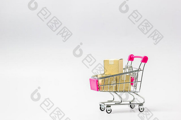 在线市场的地方电子商务概念购物车纸纸箱准备好了商店白色背景命令客户媒体