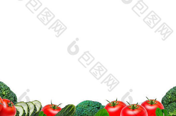 新鲜的多汁的蔬菜绿色底白色隔离背景的地方写西红柿黄瓜西兰花菠菜