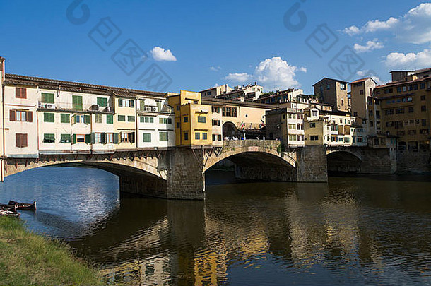 蓬特旧中世纪的桥跨越亚诺河河弗洛伦斯意大利