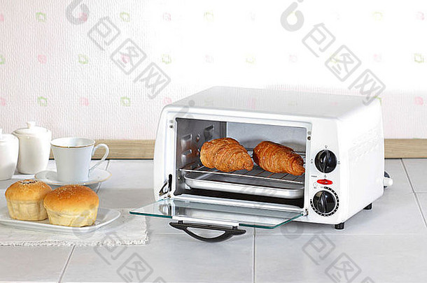 小电烤箱烤面包