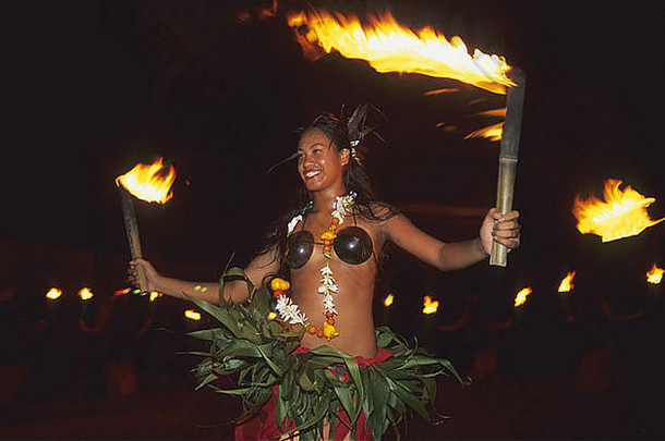 火跳舞蒂基村茉莉雅岛法国波利尼西亚