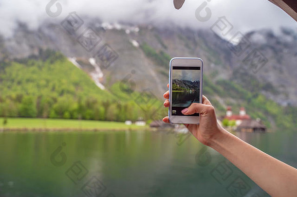 <strong>旅游照片</strong>拍摄点智能手机湖hallstatter