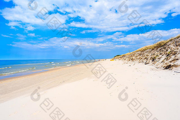 白色沙子debki海滩波罗的海海波兰