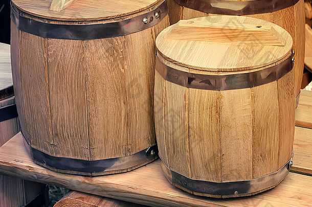 大木桶自然橡木金属篮球存储酒