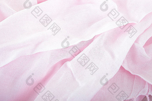 粉红色的围巾