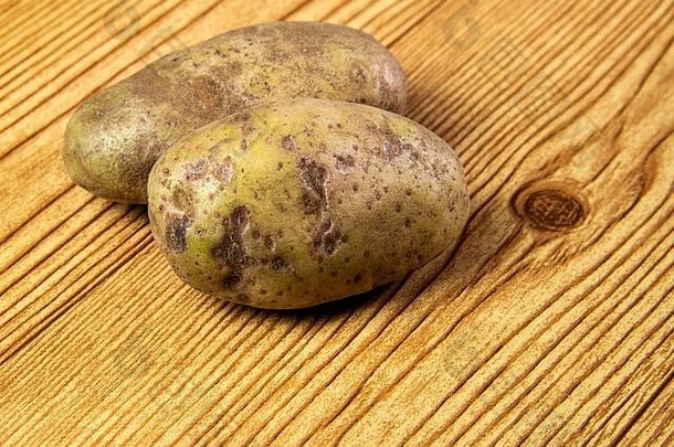 新鲜的土豆木背景
