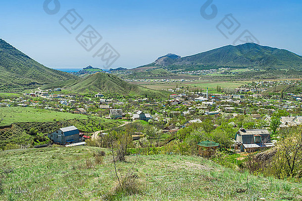 视图谷已经小镇位于黑色的海海岸东部克里米亚乌克兰