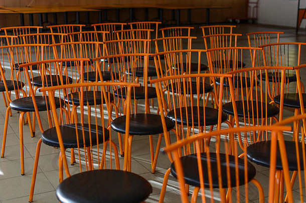 橙色铁椅子模式椅子皮革椅子