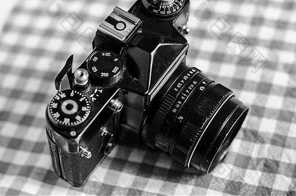 复古的古董电影相机