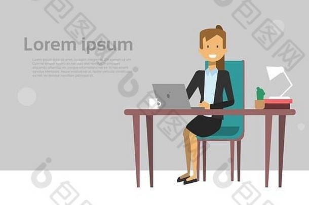 现代业务女人工作移动PC电脑坐办公室桌子上背景复制空间