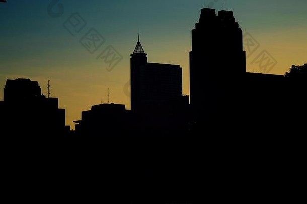 轮廓塔天际线市中心罗利北卡罗莱纳日出清晰的早....