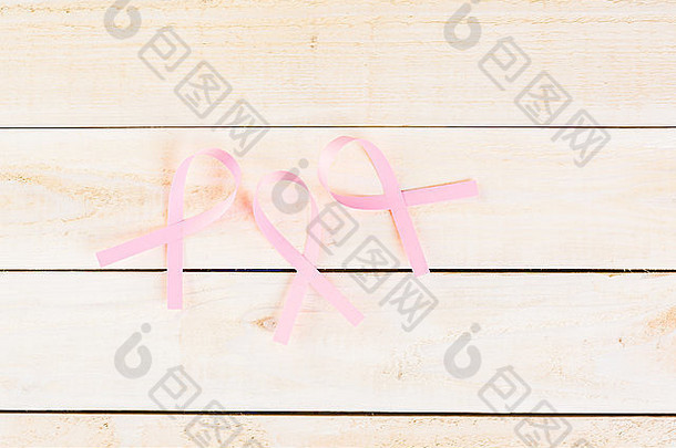 女人的健康象征粉红色的丝带木董事会