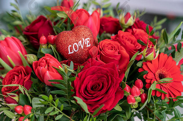 节日花束各种红色的花心登记爱情人节一天假期