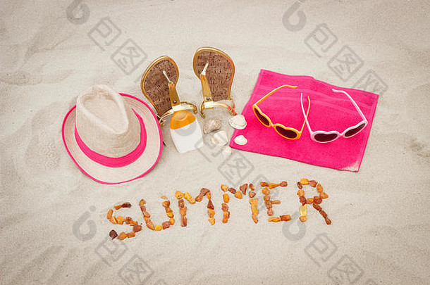 词夏天使琥珀色的石头配件假期沙子海滩概念太阳保护夏天时间假期