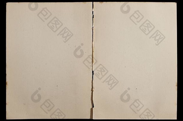 古董书展开显示变形页面孤立的黑色的背景