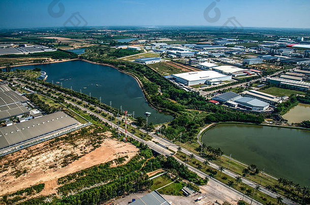 工业房地产土地发展水储层空中视图