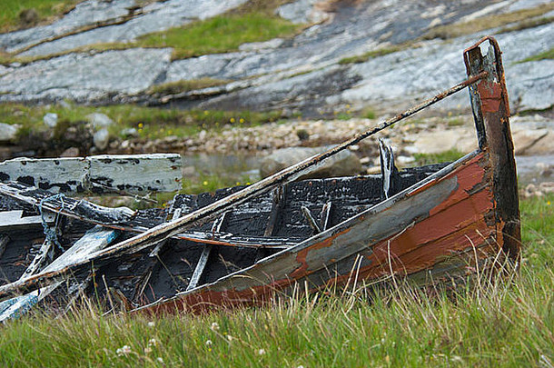 仍然是船体被遗弃的船海岸岛scalpay西方群岛外赫布里底群岛苏格兰