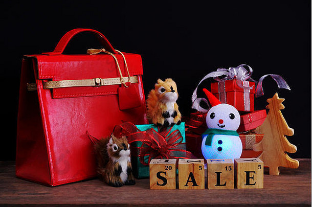 文本出售多维数据集木集团红色的礼物盒子手提包装修圣诞节购物主题