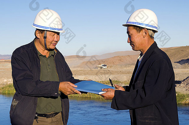 建设工人工作河文档头盔