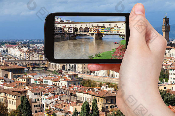 旅行概念<strong>旅游照片</strong>蓬特旧弗洛伦斯城市景观智能手机意大利
